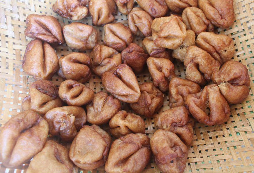 Kue Adrem Khas Bantul, Makanan Tradisional Kuliner Jogja, Kue Adrem Manis Legit, Kue Tradisional khas bantul, Kue Adrem Makanan Tradisional, Kue Tholpit khas Bantul